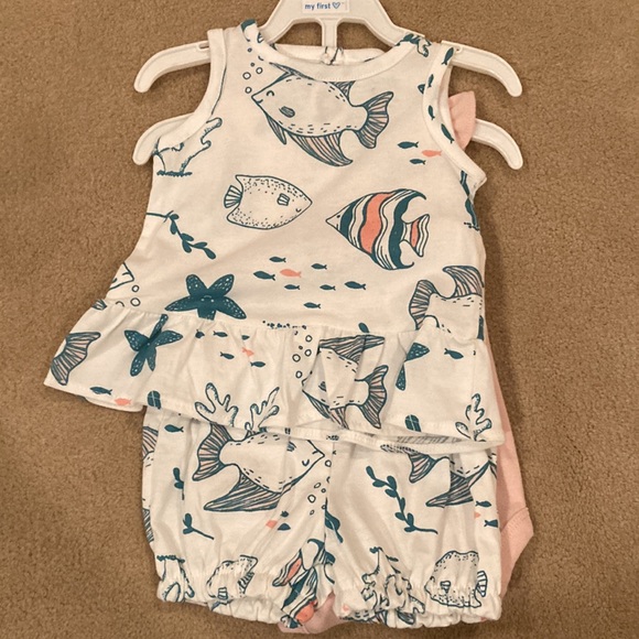 Carter’s Baby 3-Piece Fish Little Short Set - Picture 3 of 3